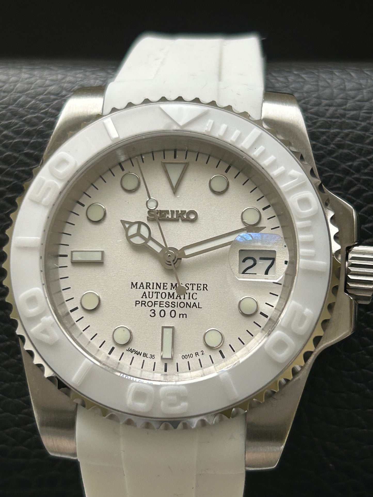 "Marine Frost Diver" watch