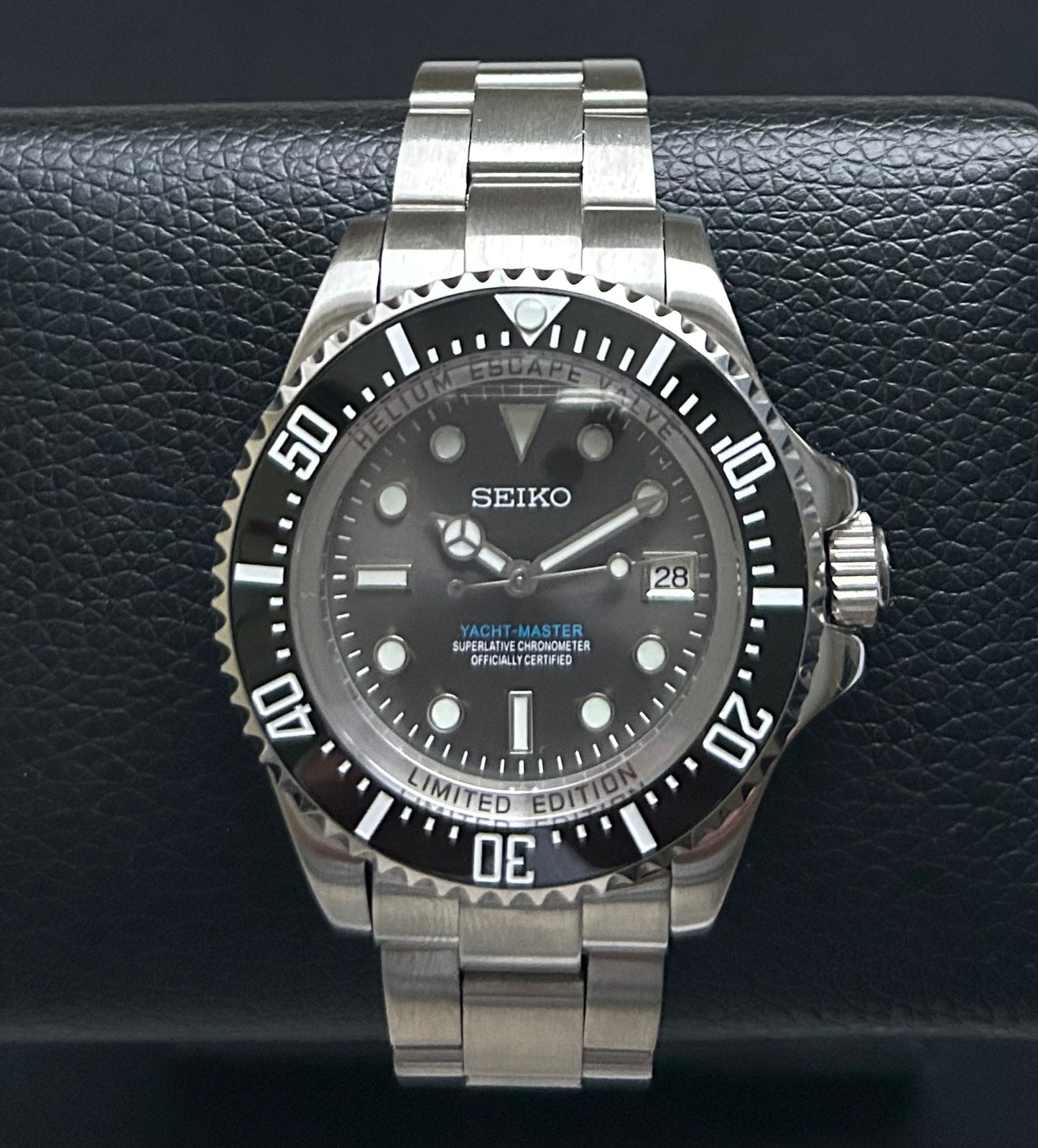 Montre "Marine Master Pro" - Édition Limitée